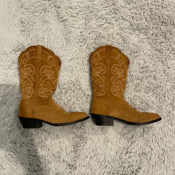 Ariat cowboy boots! Worn a couple times! See pics for where the stains are :) - Picture 3 of 5
